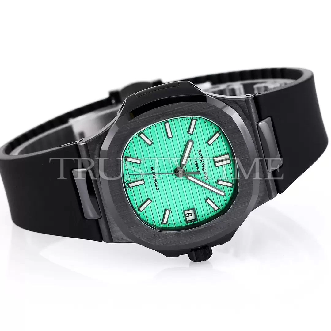 Копия часов Patek Philippe Nautilus 40mm AET Remould Ceramic Tiffany 5711