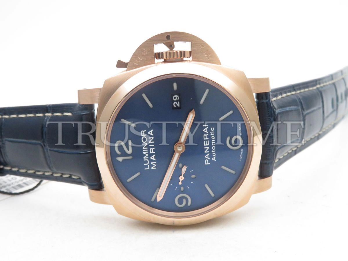 Копия часов Panerai Luminor 1950  3 Days Goldtech 44mm PAM01112