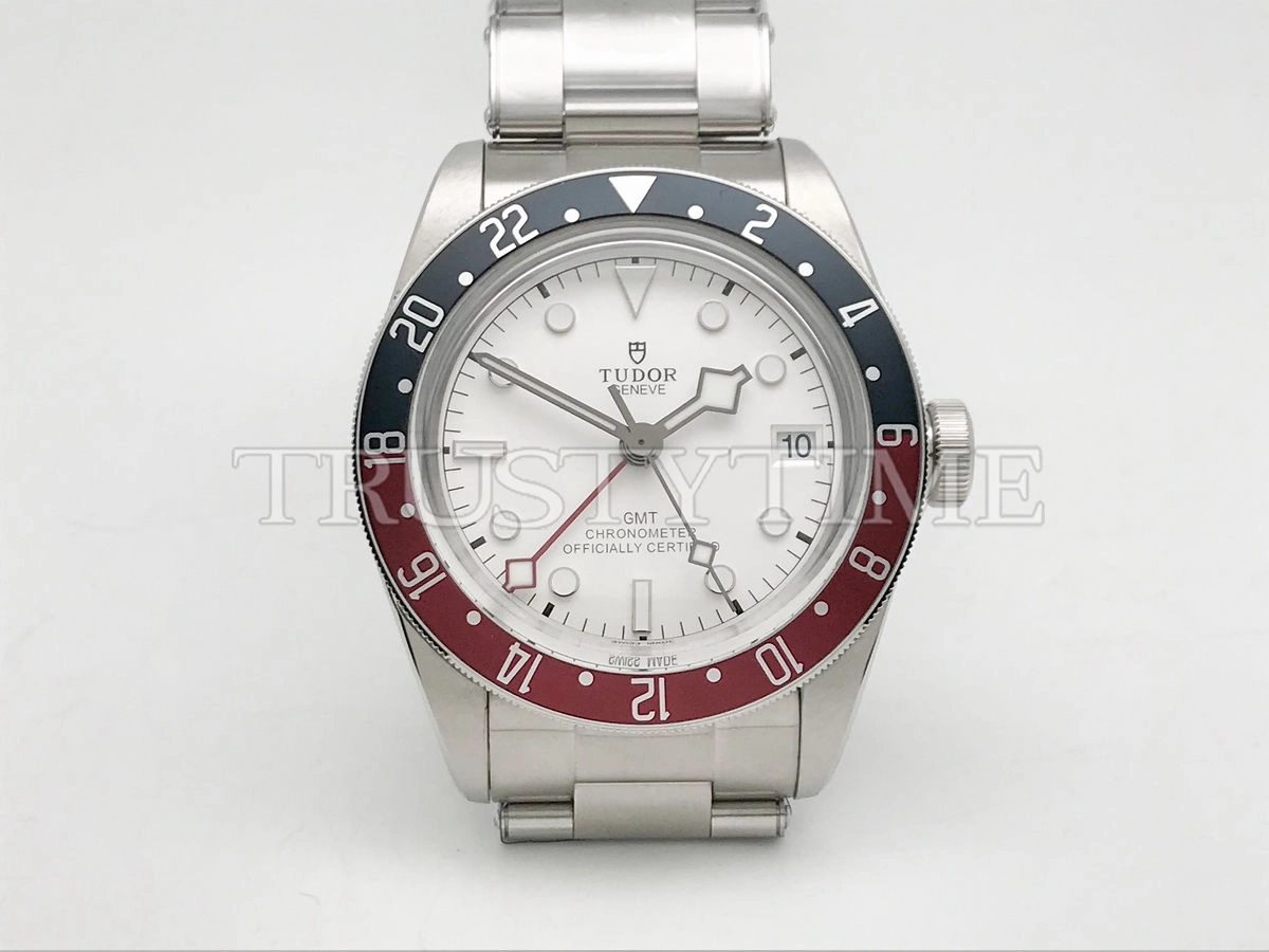 Копия часов Tudor Black Bay GMT S&G 41mm M79830RB-0010