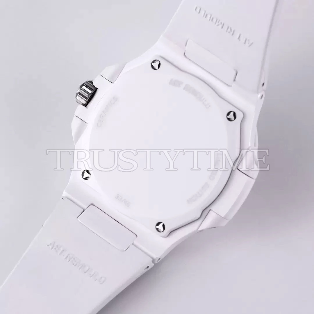 Копия часов Patek Philippe Nautilus 40mm AET Remould Ceramic Tiffany 5711