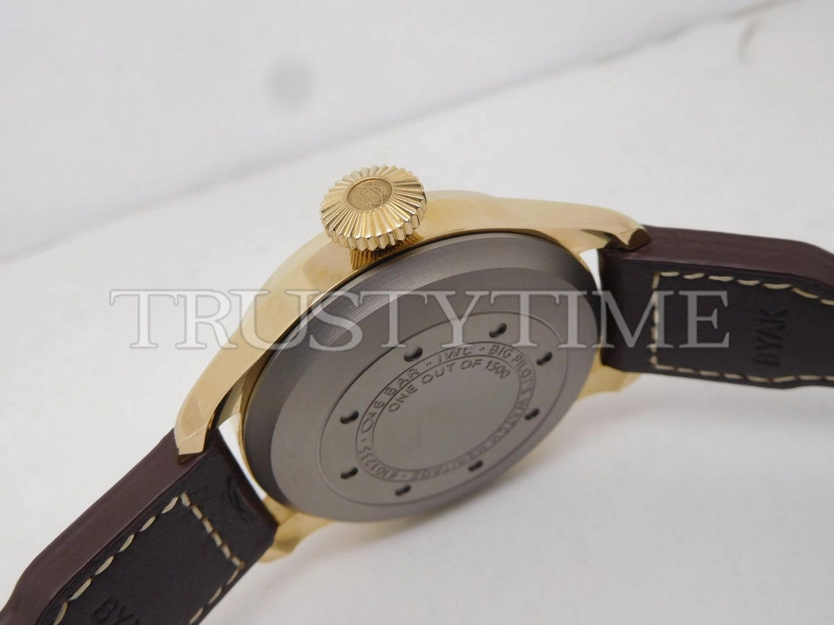 Копия часов IWC Pilot's Watch Heritage 46mm IW501005