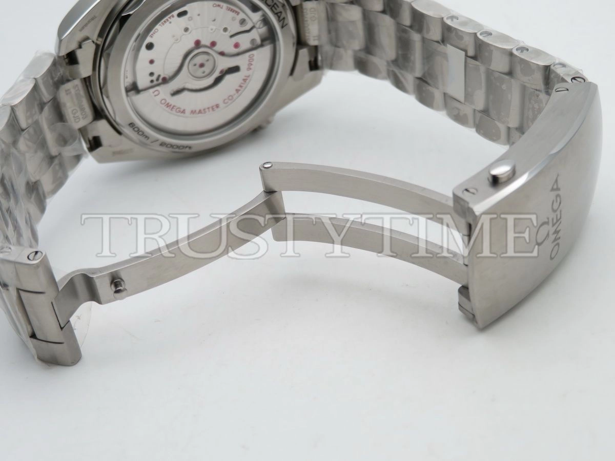 Копия часов Omega Seamaster Planet Ocean 600m Co‑Axial Master Chronometer Chronograph 45.5mm 215.30.46.51.01.001