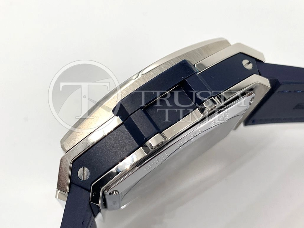 Копия часов Hublot Spirit of Big Bang 601.NX.7170.LR