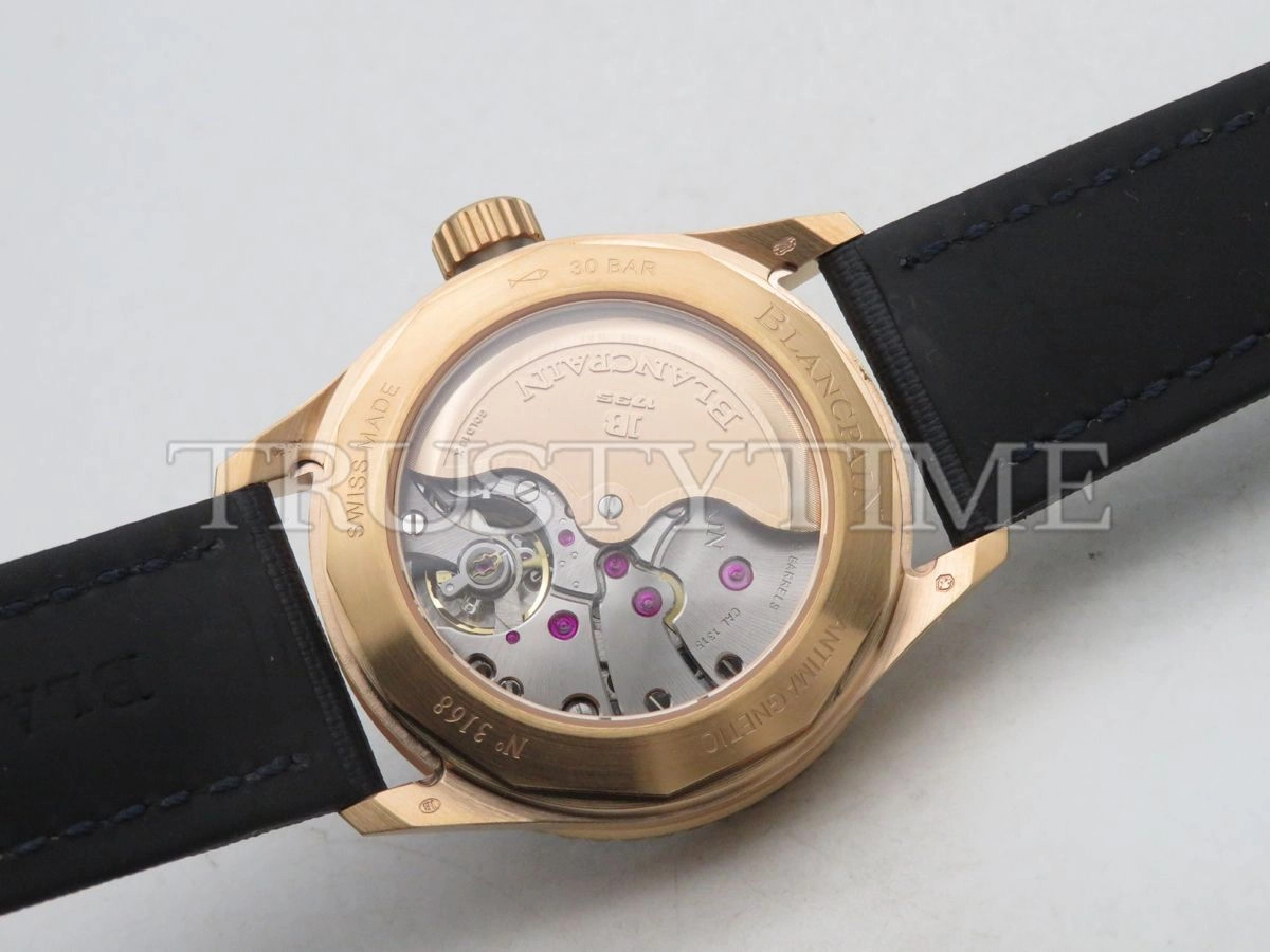 Копия часов Blancpain Fifty Fathoms Bathyscaphe 5000-36S40-O52A