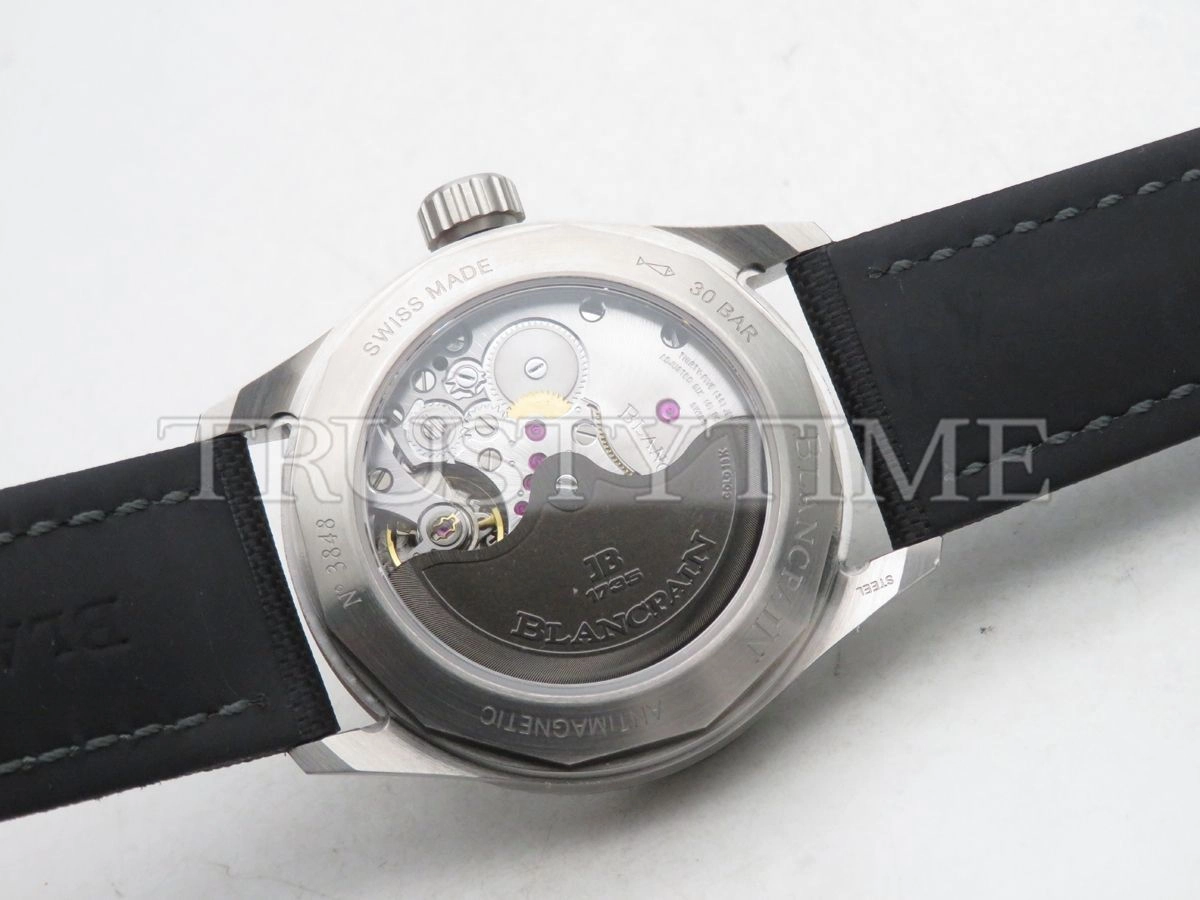Копия часов Blancpain Fifty Fathoms 5000-1110-B52A