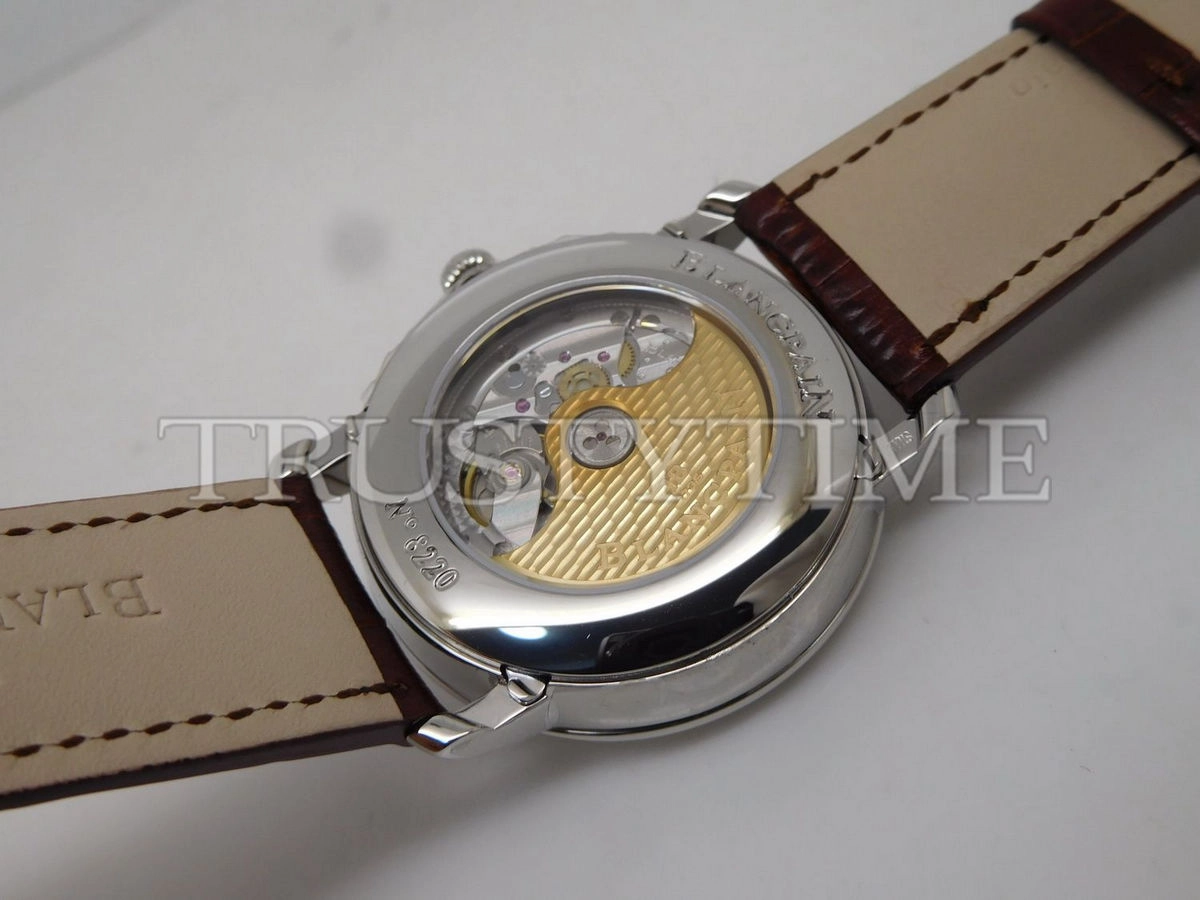 Копия часов Blancpain Villeret Quantième Complet 6654-1504-55A