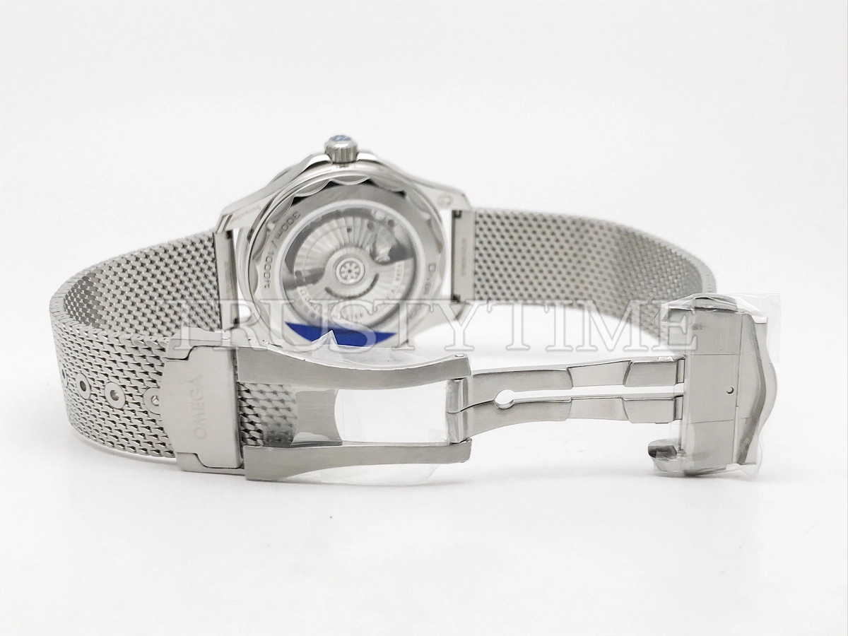 Копия часов Omega Seamaster Diver 300 Co-axial Master Chronometer 42mm 210.30.42.20.06.002
