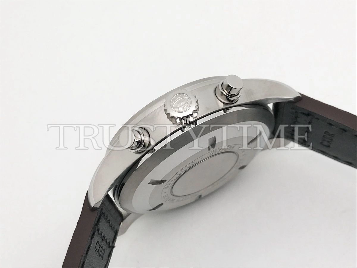 Копия часов IWC Pilot's Watch Chronograph 43mm  IW377730