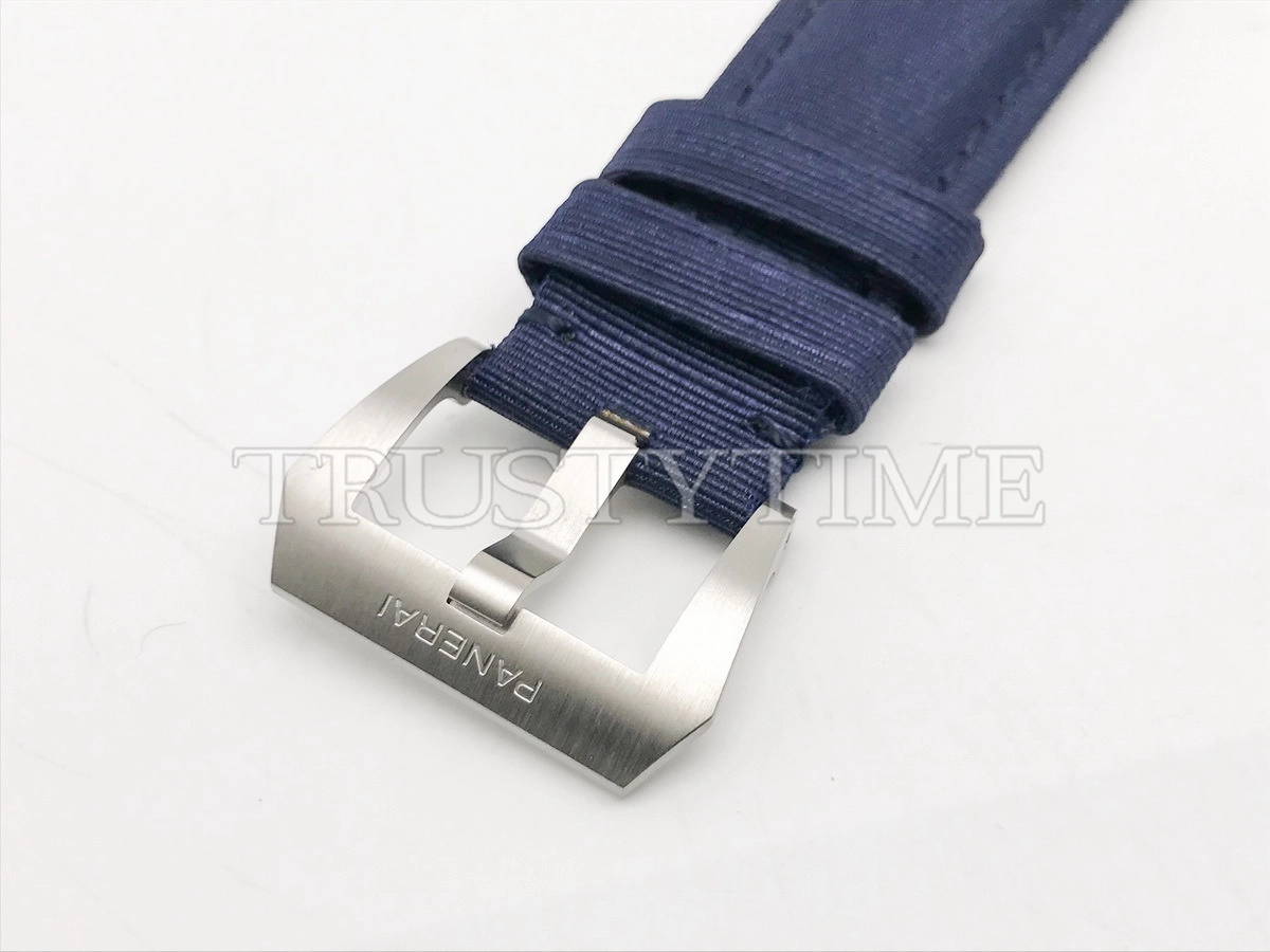 Копия часов Panerai Submersible QuarantaQuattro eSteel™ Blu Profondo 44mm PAM01289