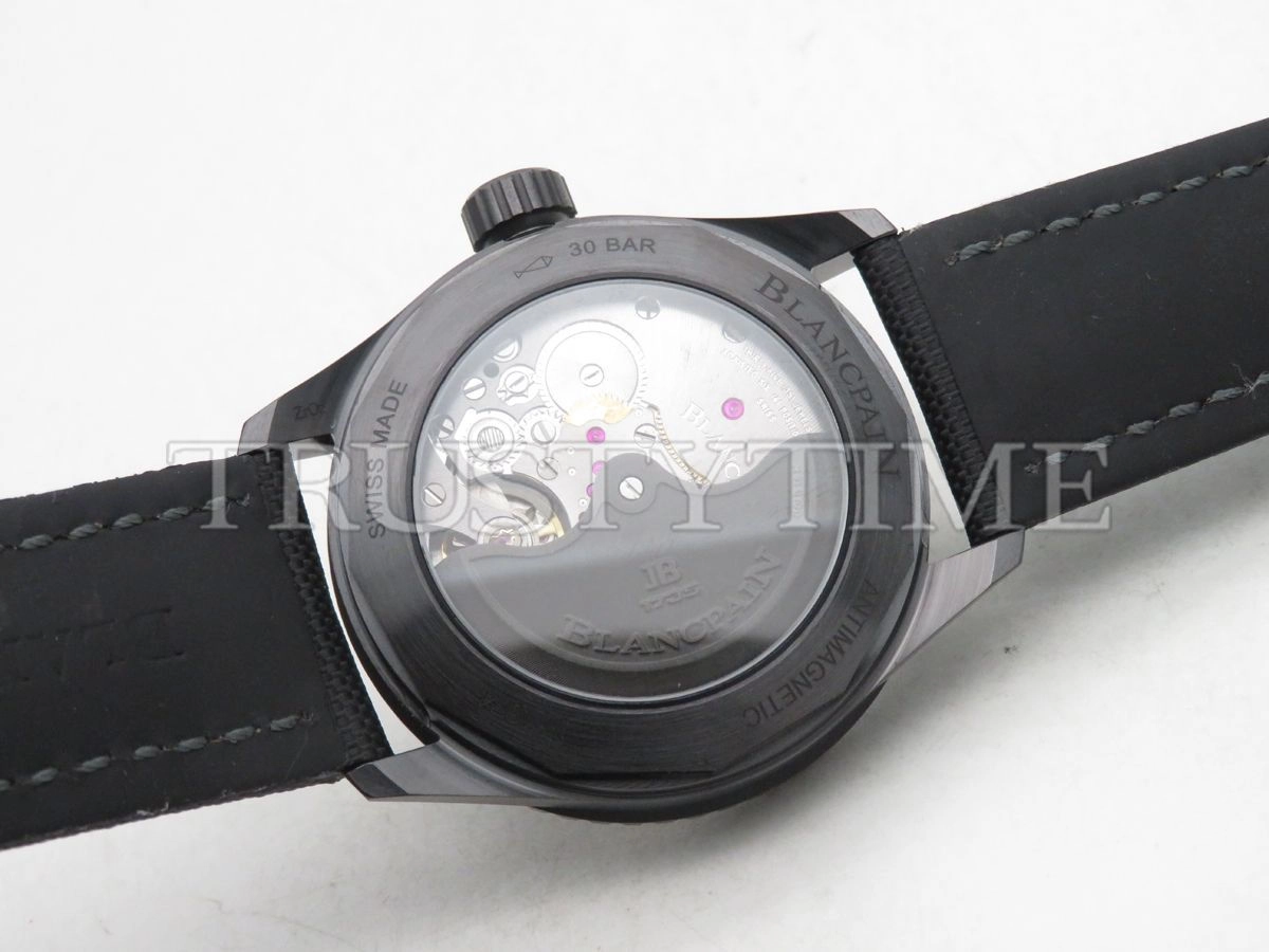 Копия часов Blancpain Fifty Fathoms Bathyscaphe 5000-0130-B52A