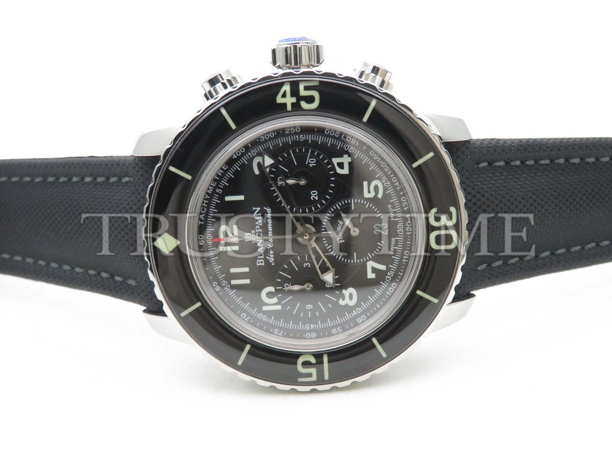 Копия часов Blancpain Fifty Fathoms Flyback Chronograph 5885F-1130-52