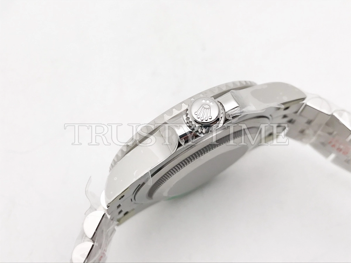 Копия часов Rolex GMT Master II Pepsi 126710BLRO-0001