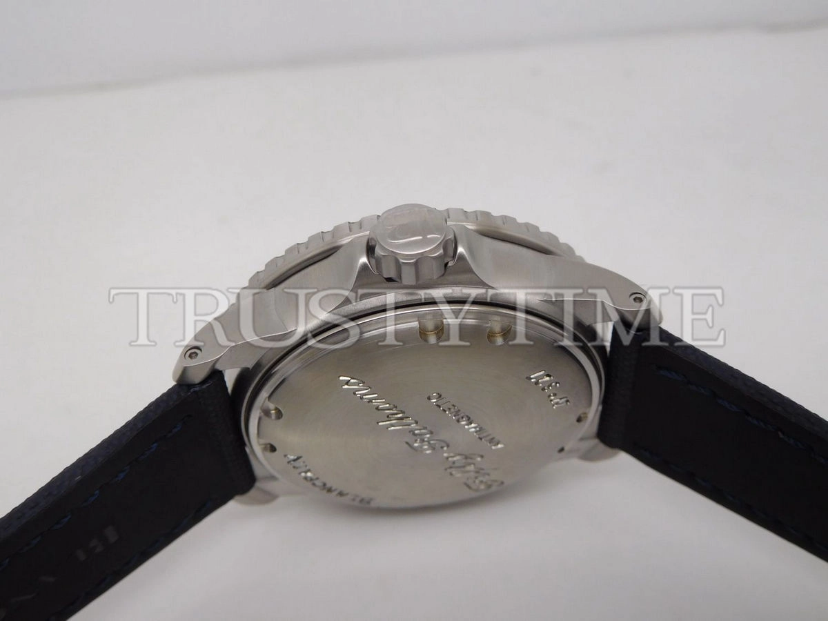 Копия часов Blancpain Fifty Fathoms 5015D-1140-52B