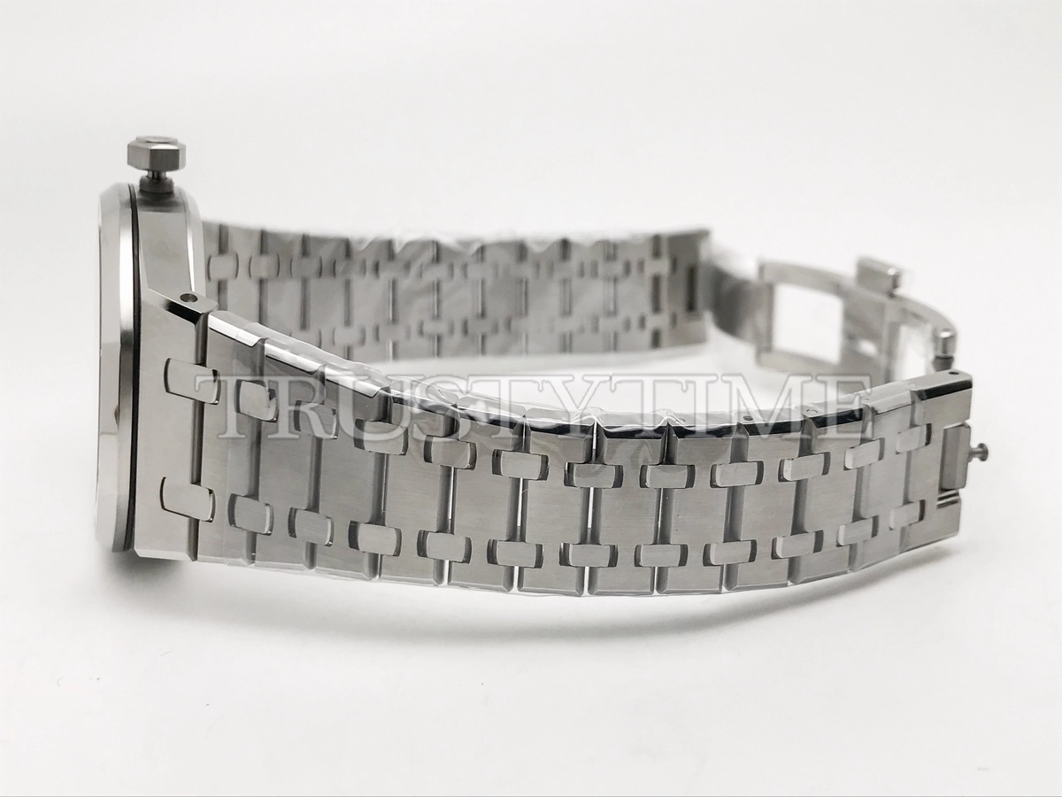 Копия часов Audemars Piguet Royal Oak 41 KAWS Edition
