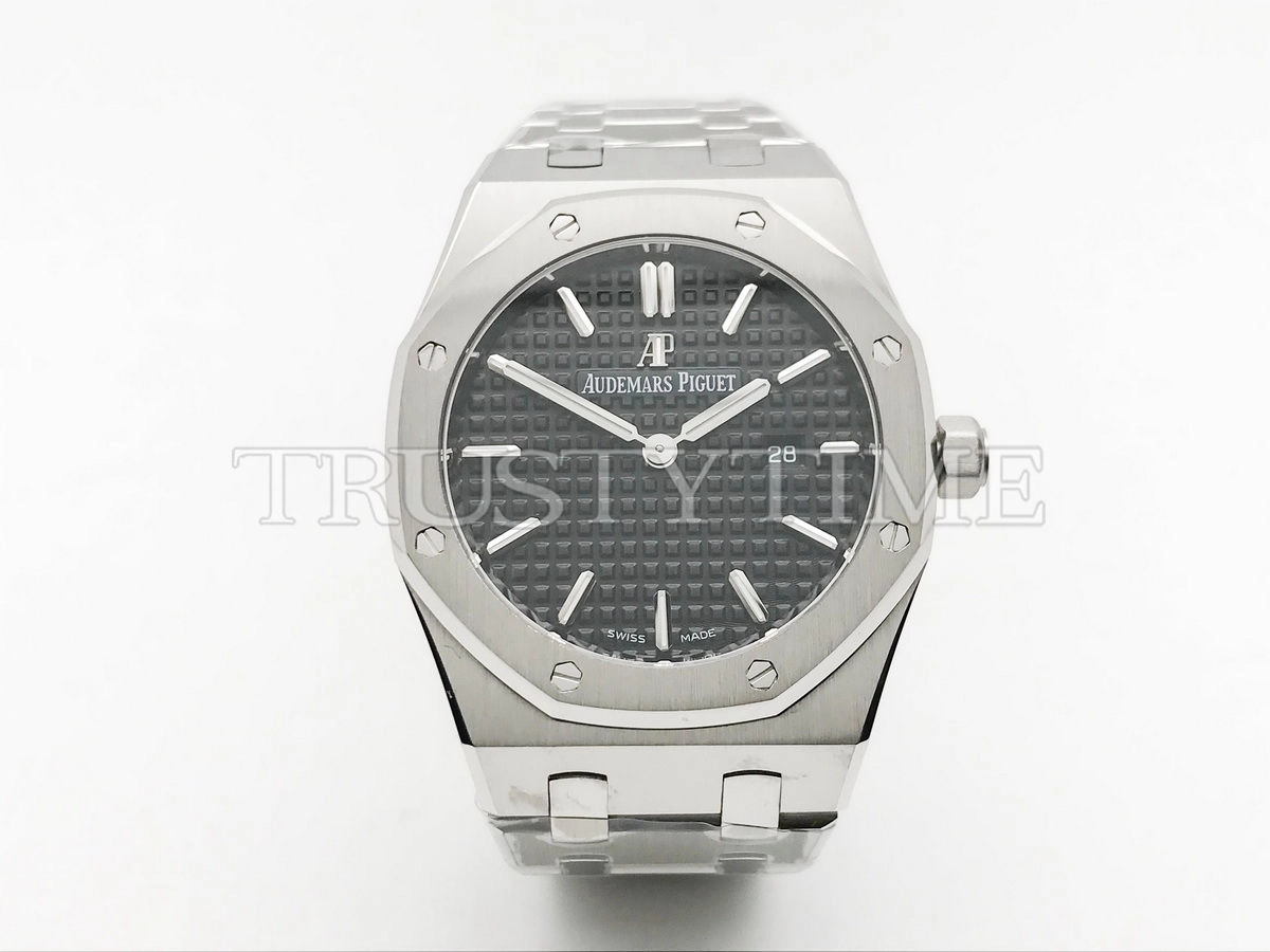 Копия часов Audemars Piguet Royal Oak Ladies 33mm 67650ST.OO.1261ST.01