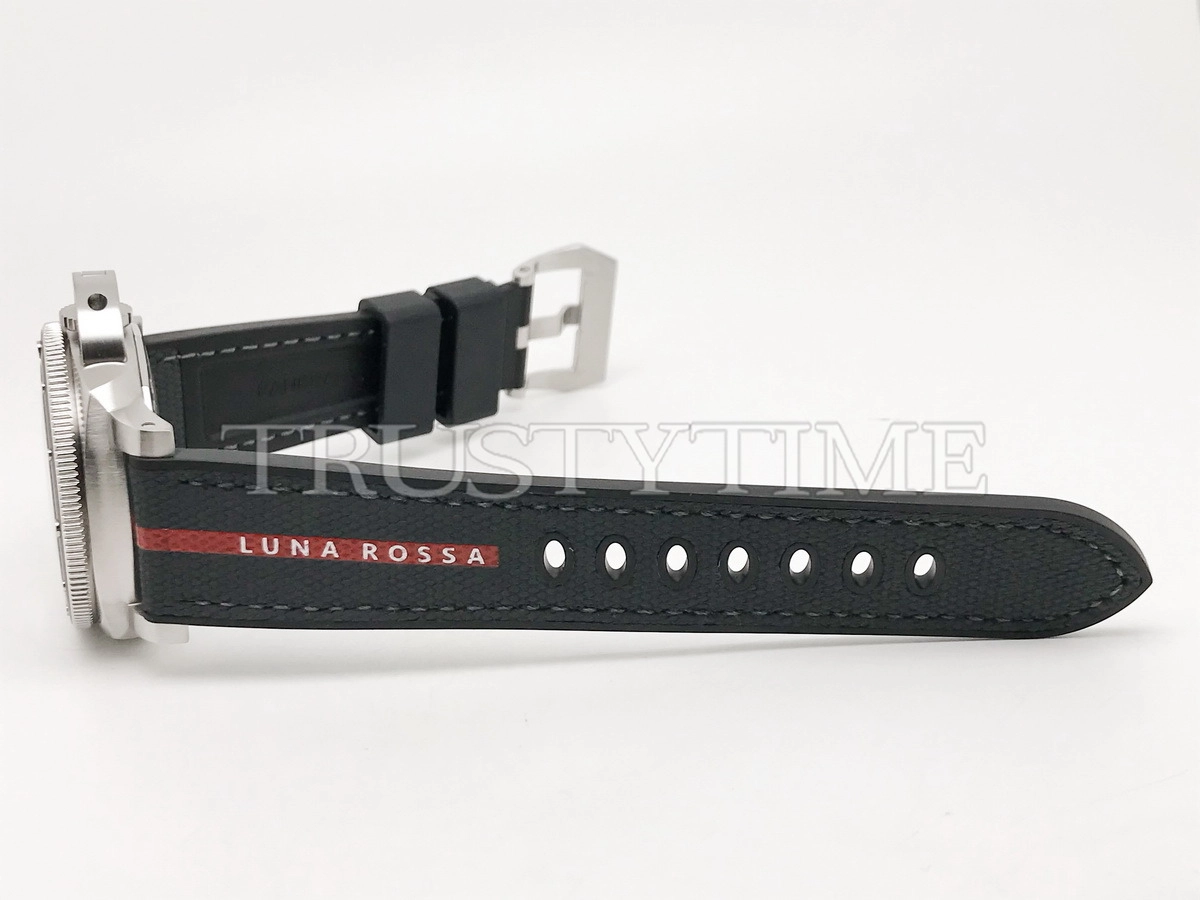 Копия часов Panerai Submersible Luna Rossa 42mm PAM01565