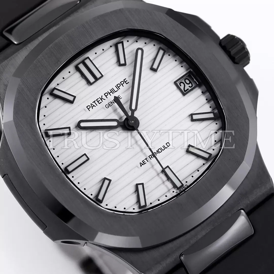 Копия часов Patek Philippe Nautilus 40mm AET Remould Ceramic Tiffany 5711