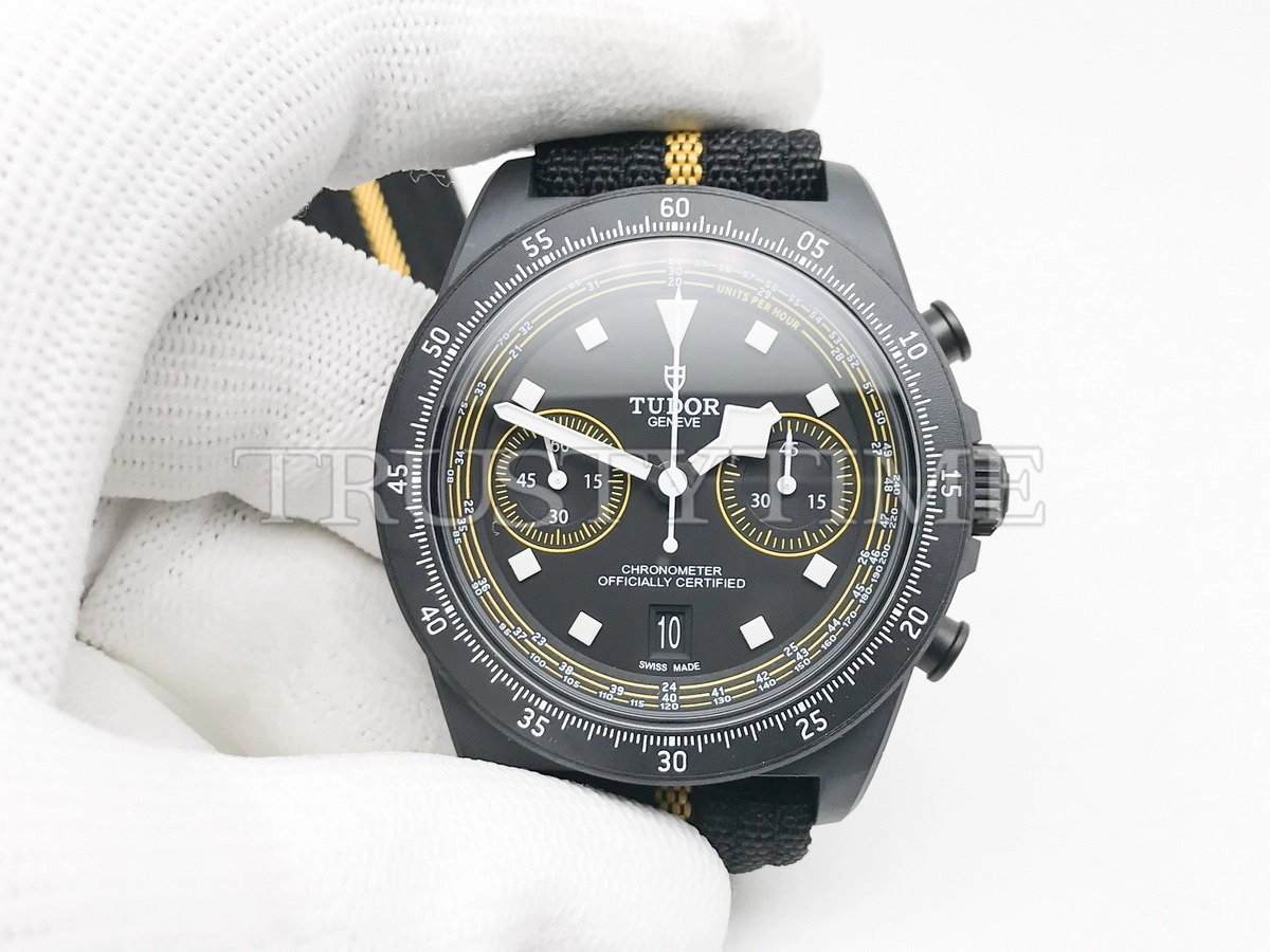 Копия часов Tudor Pelagos FXD Chrono Yellow Tour de France 43mm M25827KNJN-0001