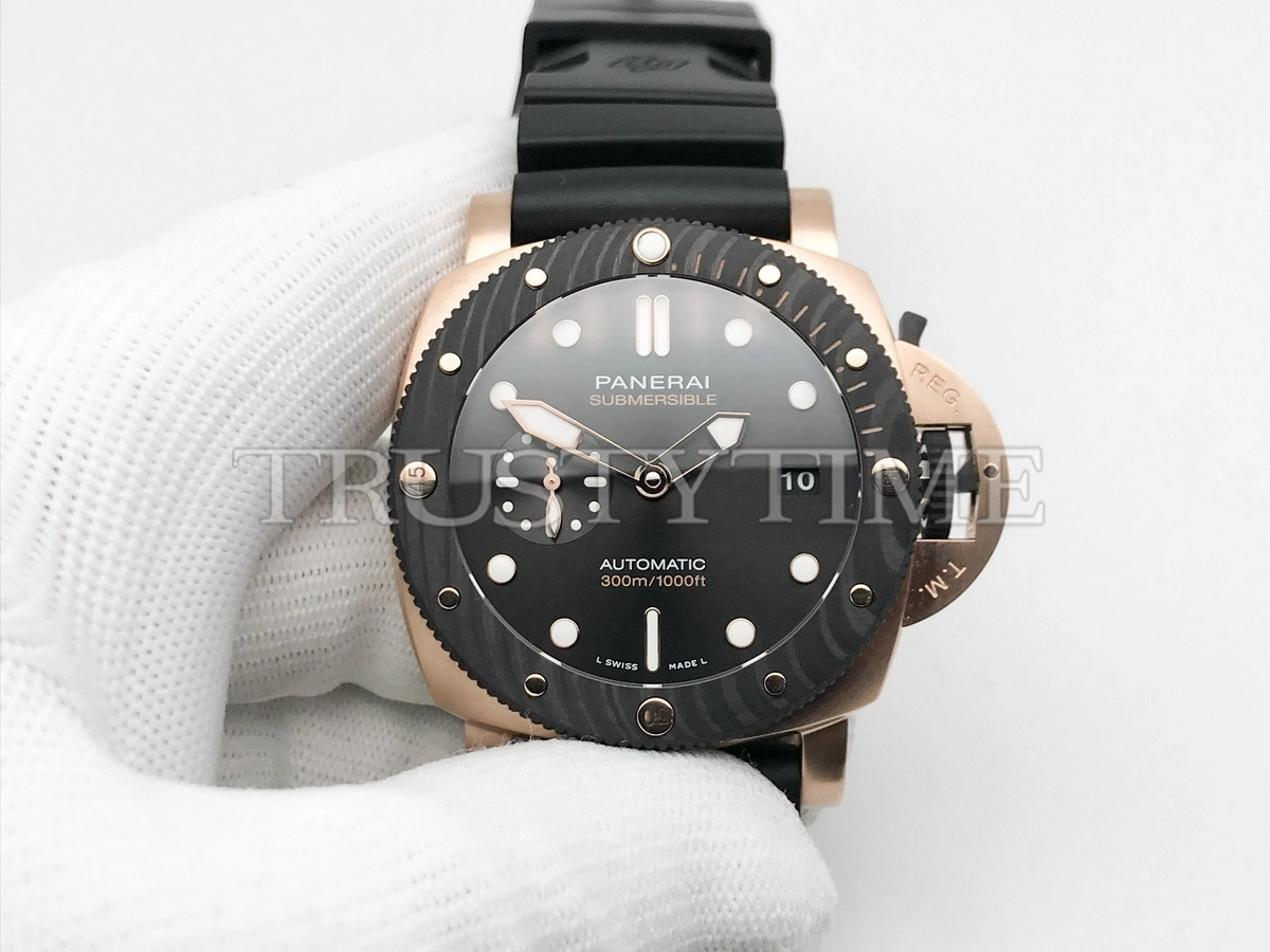 Копия часов Panerai Submersible Goldtech Orocarbo 44mm PAM01070