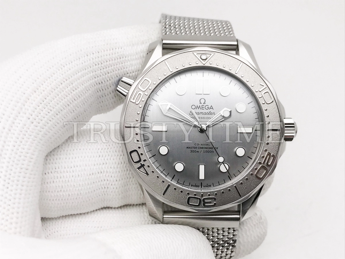 Копия часов Omega Seamaster Diver 300 Co-axial Master Chronometer 42mm 210.30.42.20.06.002
