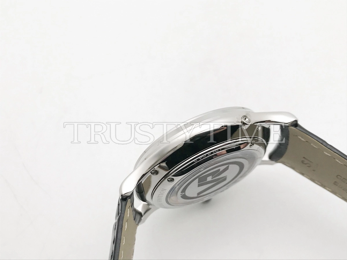 Копия часов Jaeger-LeCoultre Master Ultra Thin Perpetual 39mm 1303520