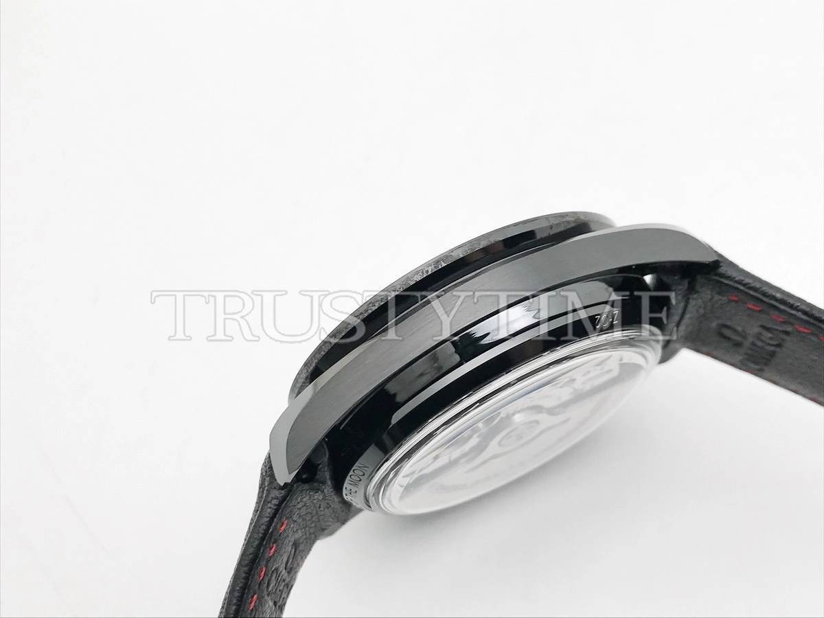 Копия часов Omega Speedmaster Moonwatch Co-Axial Chronograph Pitch Black 44mm 311.92.44.51.01.004