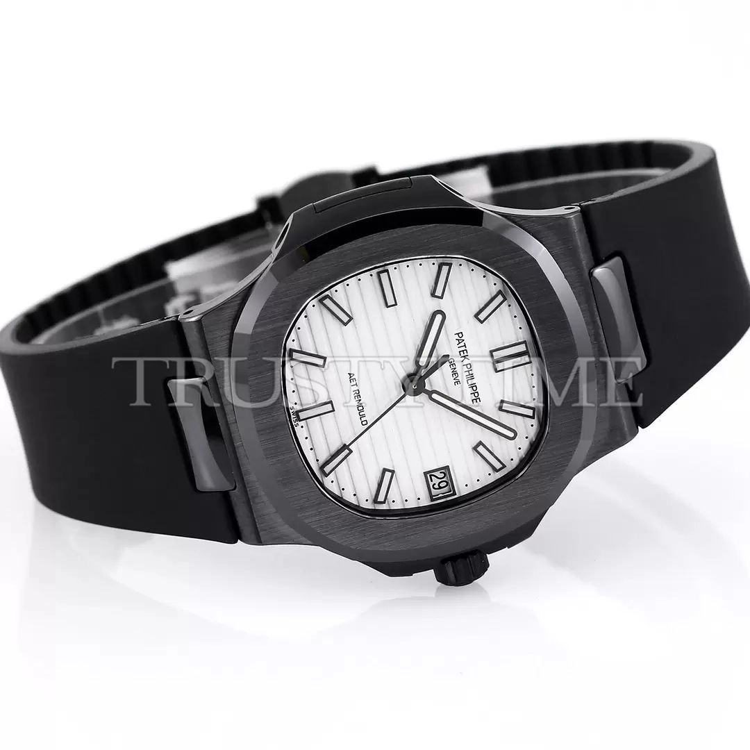 Копия часов Patek Philippe Nautilus 40mm AET Remould Ceramic Tiffany 5711