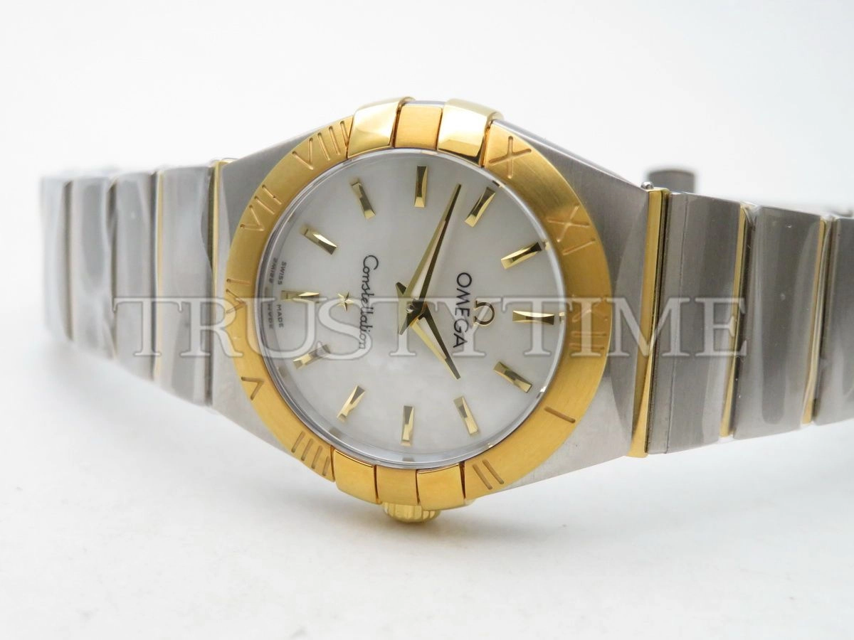 Копия часов Omega Constellation Manhattan Quartz 28mm 131.20.28.60.05.002