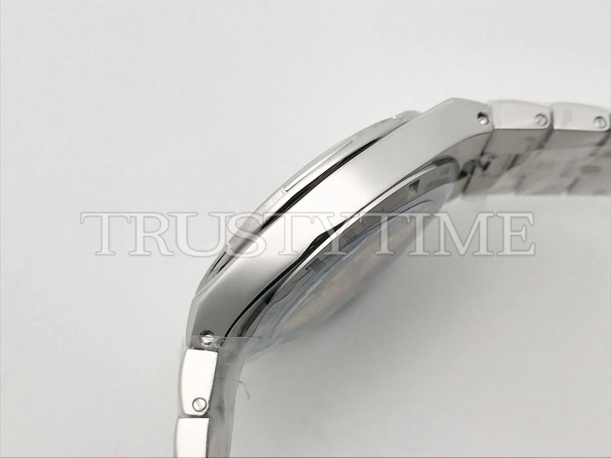 Копия часов Vacheron Constantin Overseas 41mm 4500V/110A-B483