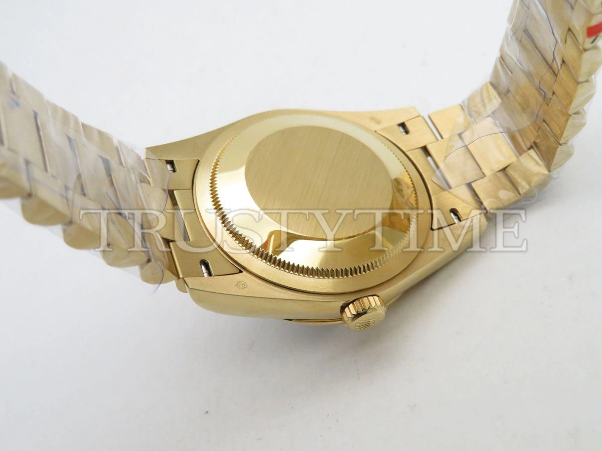 Копия часов Rolex Day-Date 36mm 128238-0045