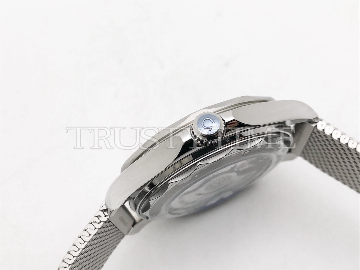Копия часов Omega Seamaster Diver 300M Master Co-Axial 42mm No-Date 210.30.42.20.01.018