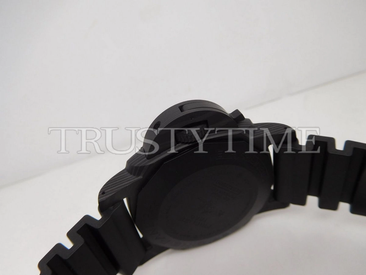 Копия часов Panerai Luminor Submersible 3 Days Automatic Carbotech 47mm PAM00616