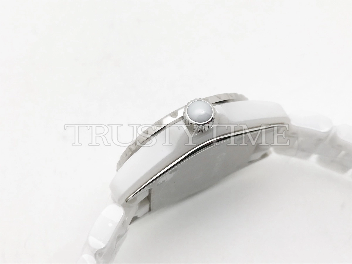 Копия часов Chanel J-12 White Blue Light 33 H3826