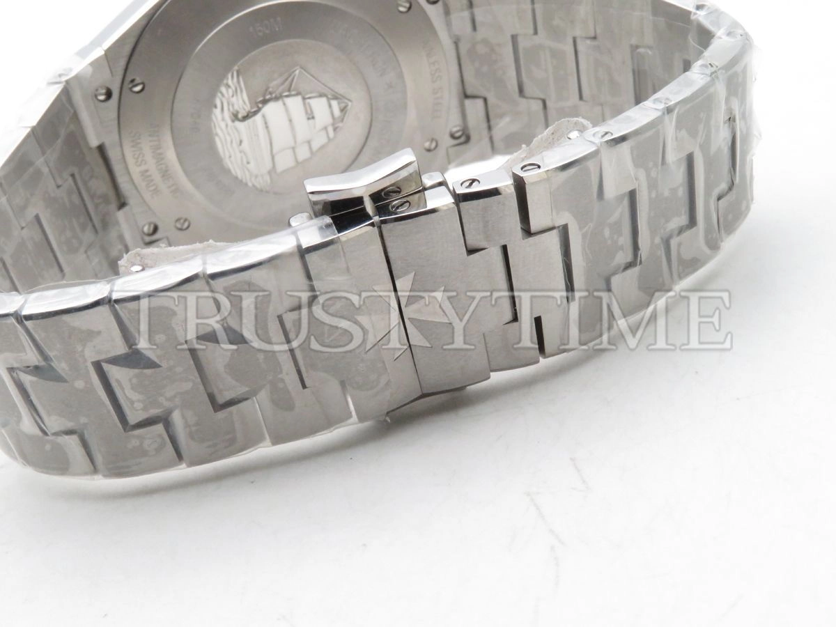 Копия часов Vacheron Constantin Overseas Automatic 42mm 47040/B01A-9094