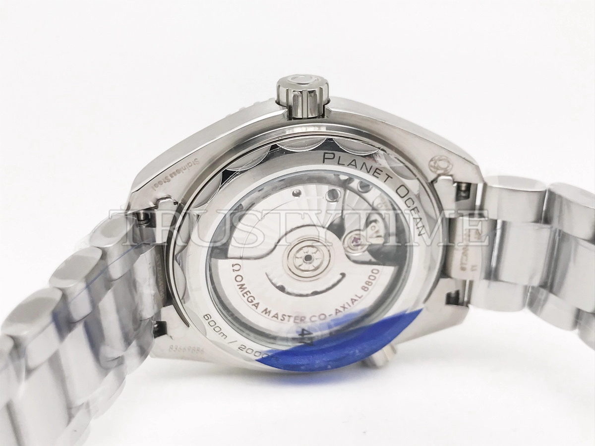 Копия часов Omega Seamaster Planet Ocean 600m Co‑Axial Master Chronometer 39,5 mm 215.30.40.20.03.001