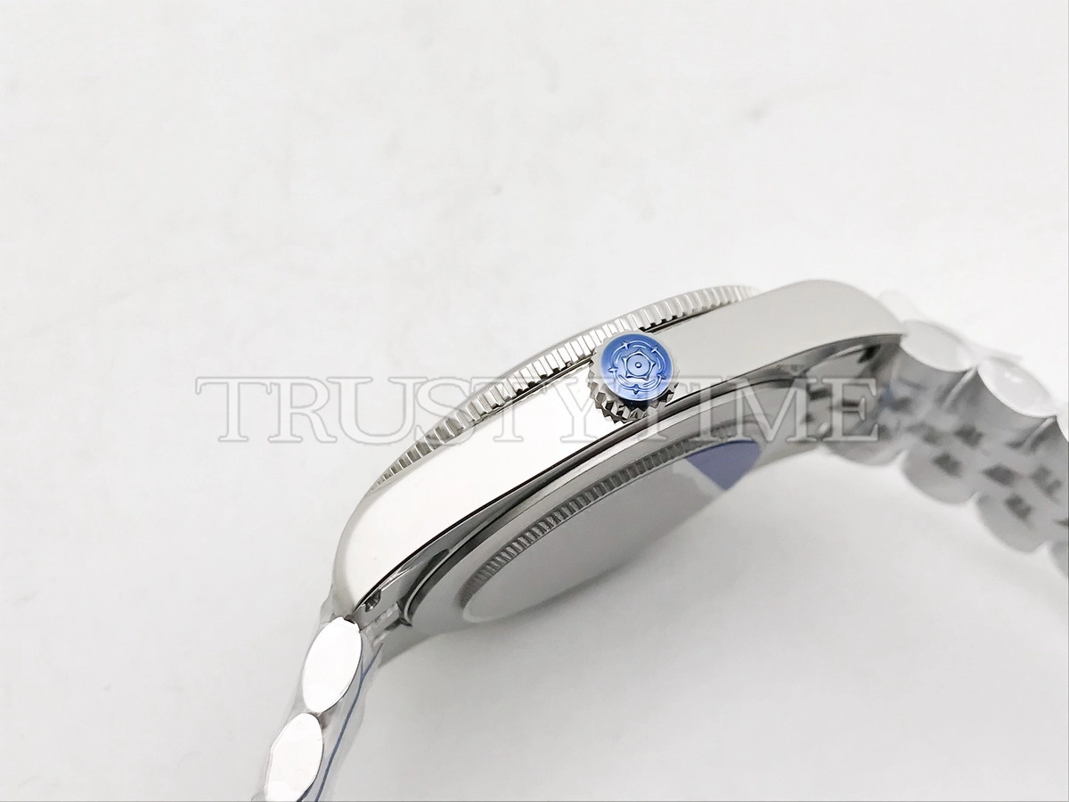 Копия часов Tudor Black Bay 54 37mm M79000N-0001