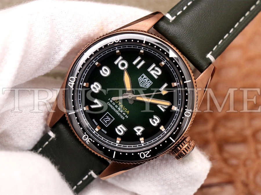 Копия часов Tag Heuer Autavia Isograph Calibre 5 42mm WBE5190.FC8268