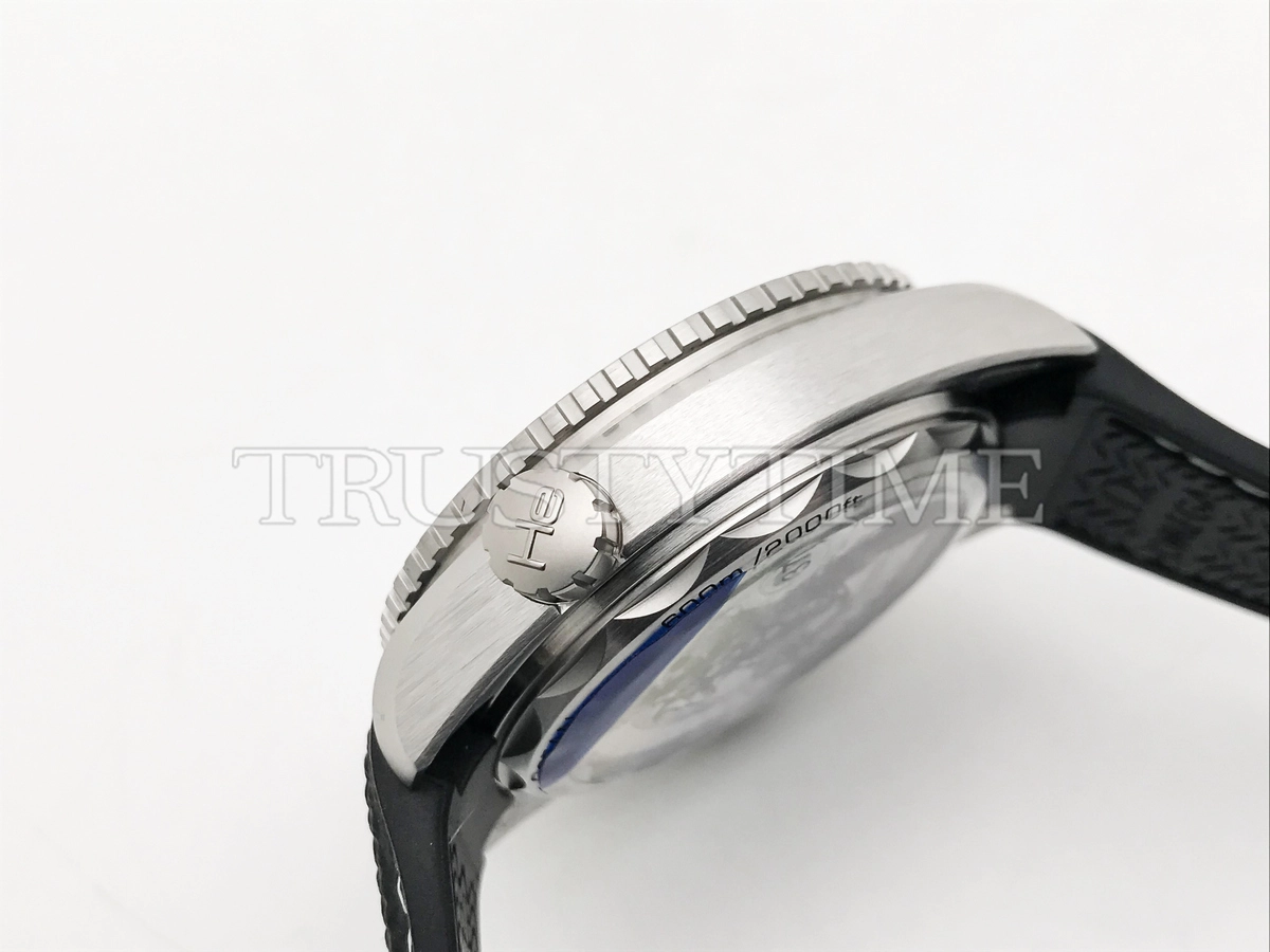 Копия часов Omega Seamaster Planet Ocean 600m 43,5mm 215.32.44.21.01.002