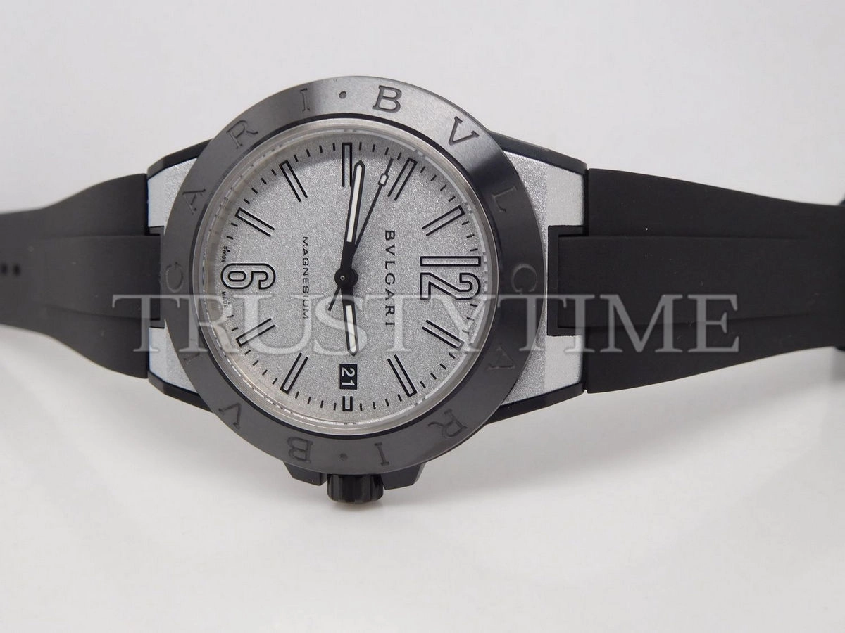 Копия часов Bvlgari Diagono Magnesium 102427