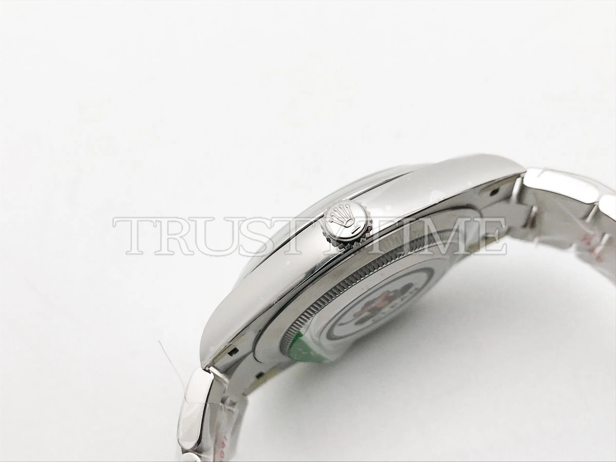 Копия часов Rolex Oyster Perpetual 36mm 126000-0001