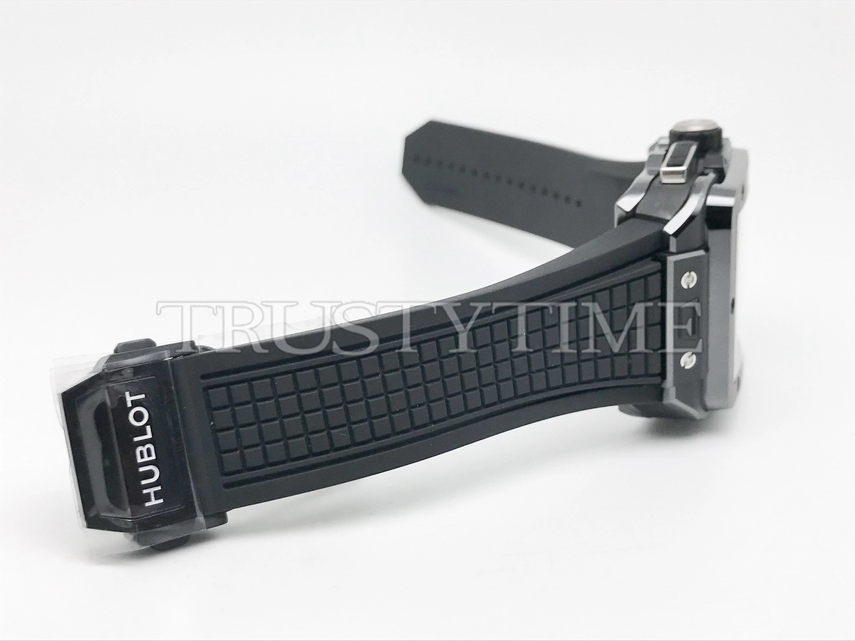 Копия часов Hublot Square Bang Unico Black Magic 821.CI.0170.RX
