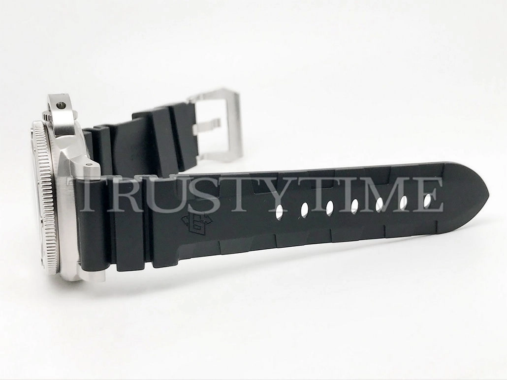 Копия часов Panerai Submersible QuarantaQuattro 44mm PAM01229