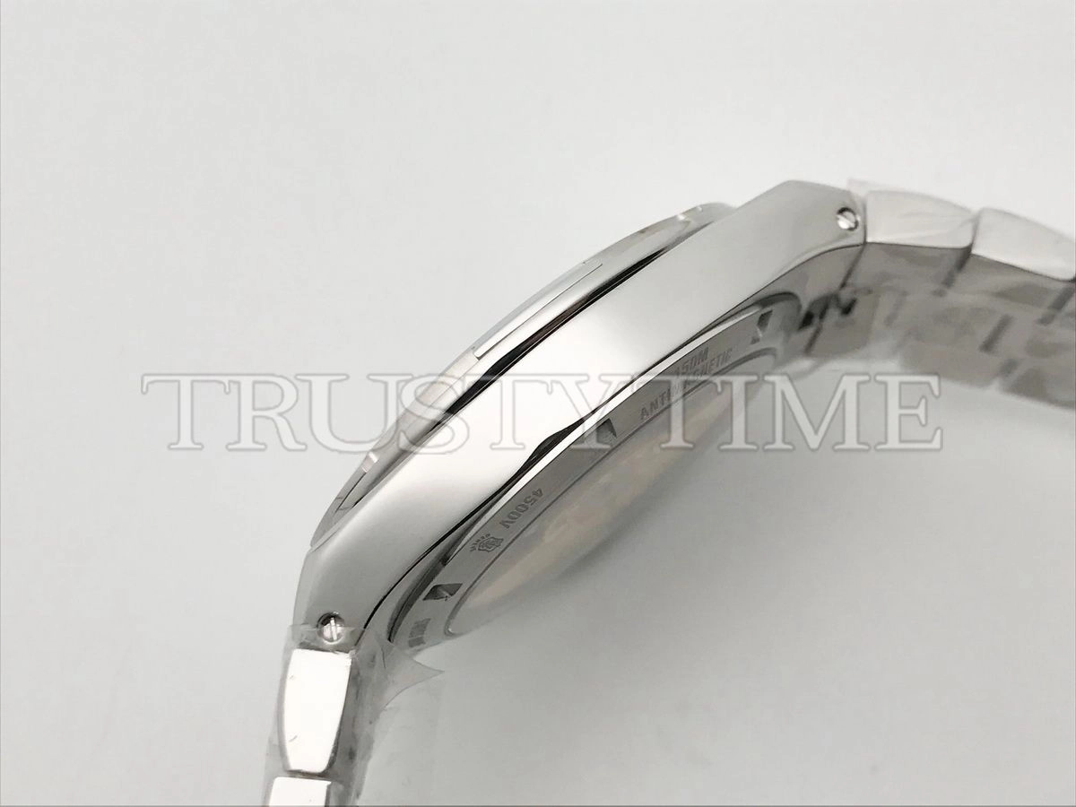 Копия часов Vacheron Constantin Overseas 41mm 4500V/110A-B146