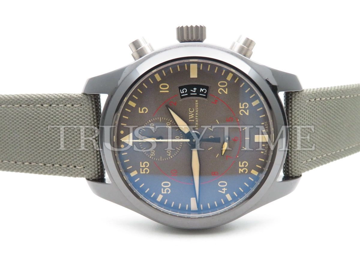 Копия часов IWC Pilot's Watch Chronograph Top Gun Miramar 44mm IW389002