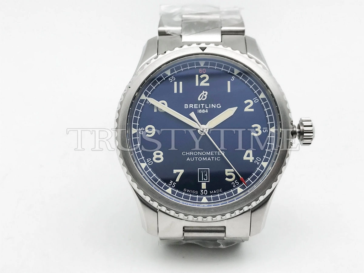 Копия часов Breitling Aviator 8 Automatic 41 A17315101C1A1