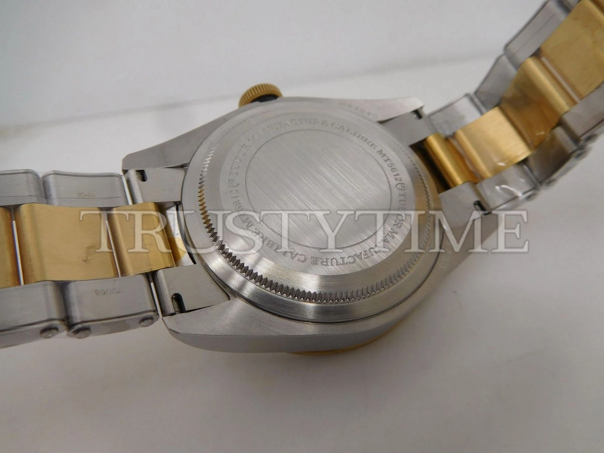 Копия часов Tudor Heritage Black Bay Black S&G 41mm M79733N-0004
