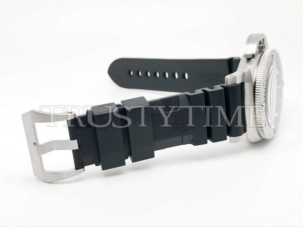 Копия часов Panerai Submersible QuarantaQuattro 44mm PAM01229