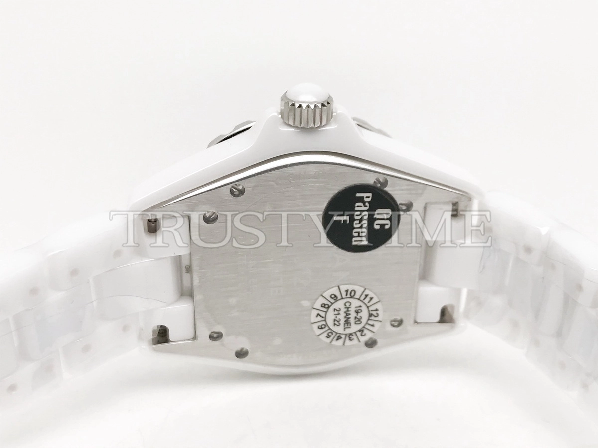 Копия часов Chanel J-12 White Phantom 38 H3443