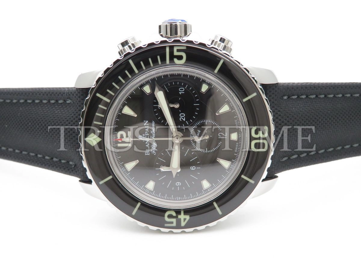 Копия часов Blancpain Fifty Fathoms Flyback Chronograph 5085F-1130-52A