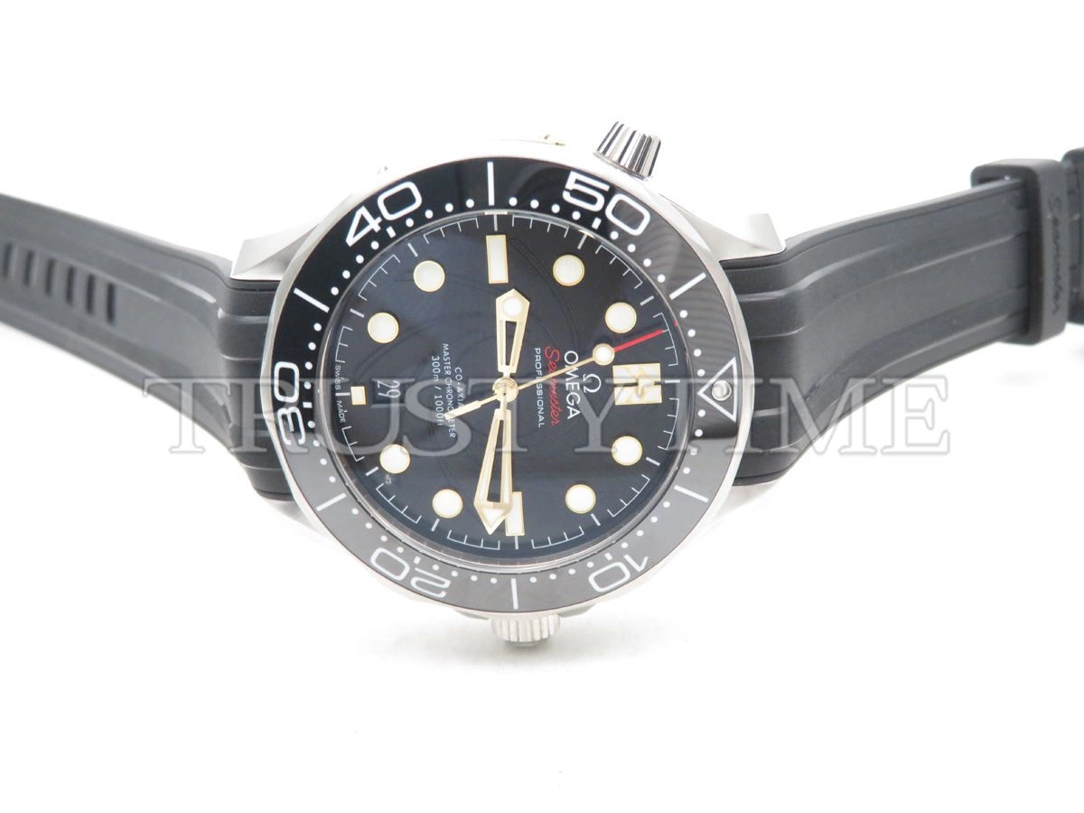Копия часов Omega Seamaster Diver 300m Co-axial Chronometer James Bond Limited Edition 42mm 210.22.42.20.01.004